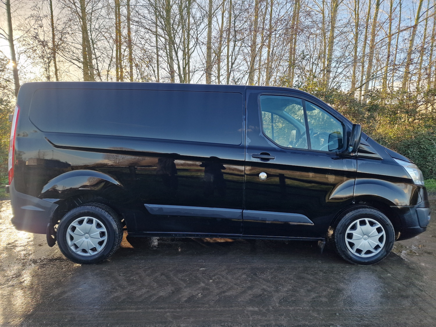 Used Ford Transit Custom 2017 for sale - 76791359: Photo 4