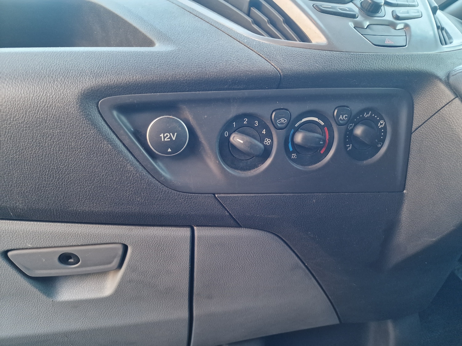 Used Ford Transit Custom 2014 for sale - 76697277: Photo 9