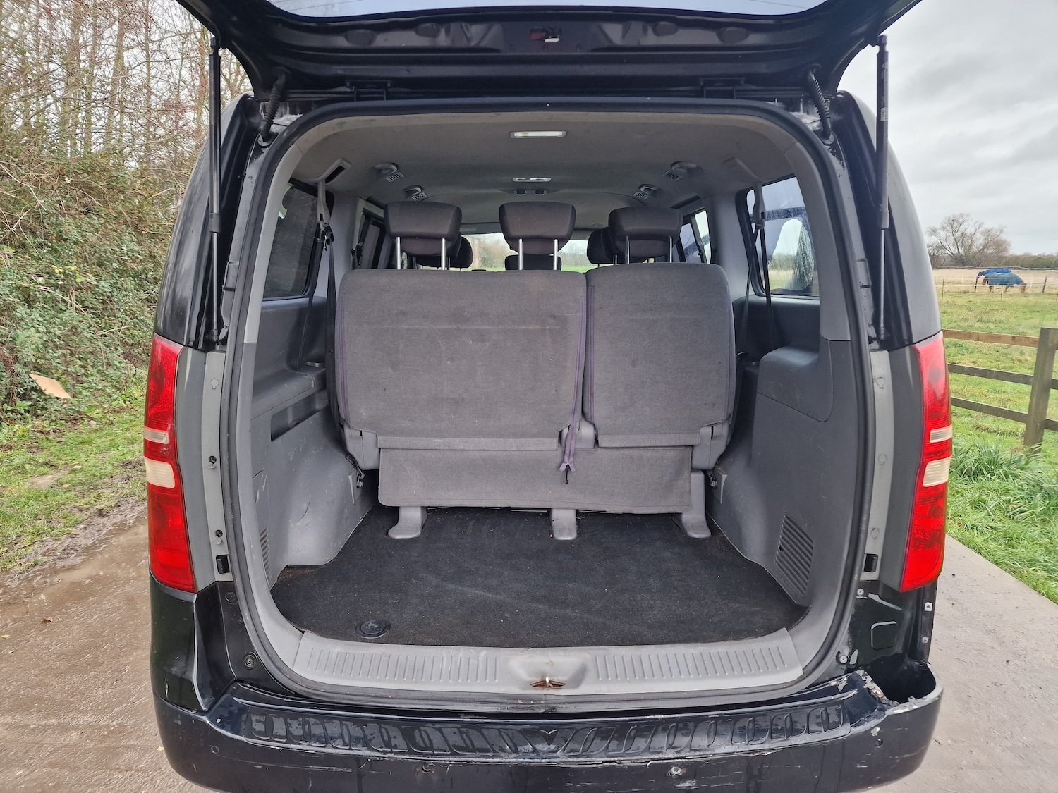 Used Hyundai i800 2012 for sale - 76763348: Photo 7