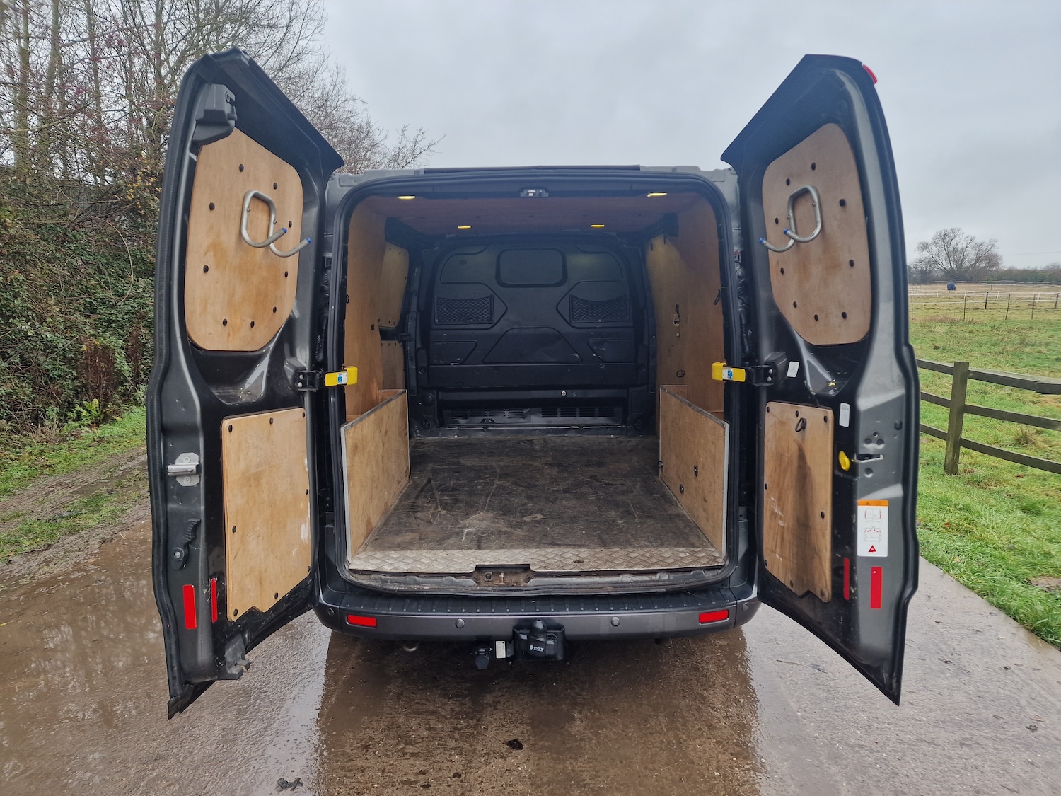 Used Ford Transit Custom 2017 for sale - 76919877: Photo 6