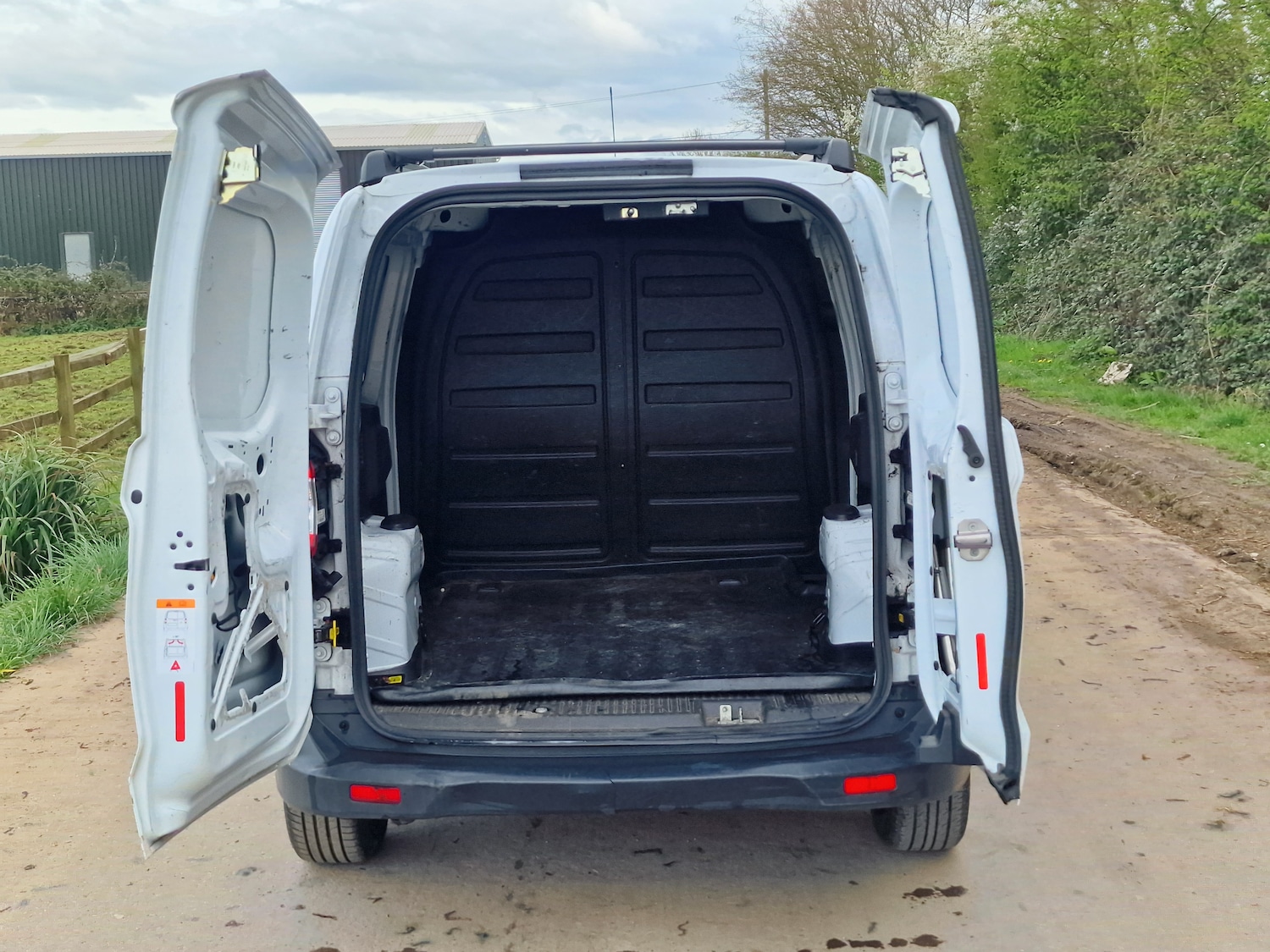 Used Ford Transit Courier 2024 for sale - 78125269: Photo 7