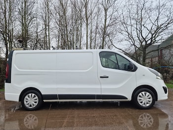Used Vauxhall Vivaro 2018 for sale - 77555010: Photo