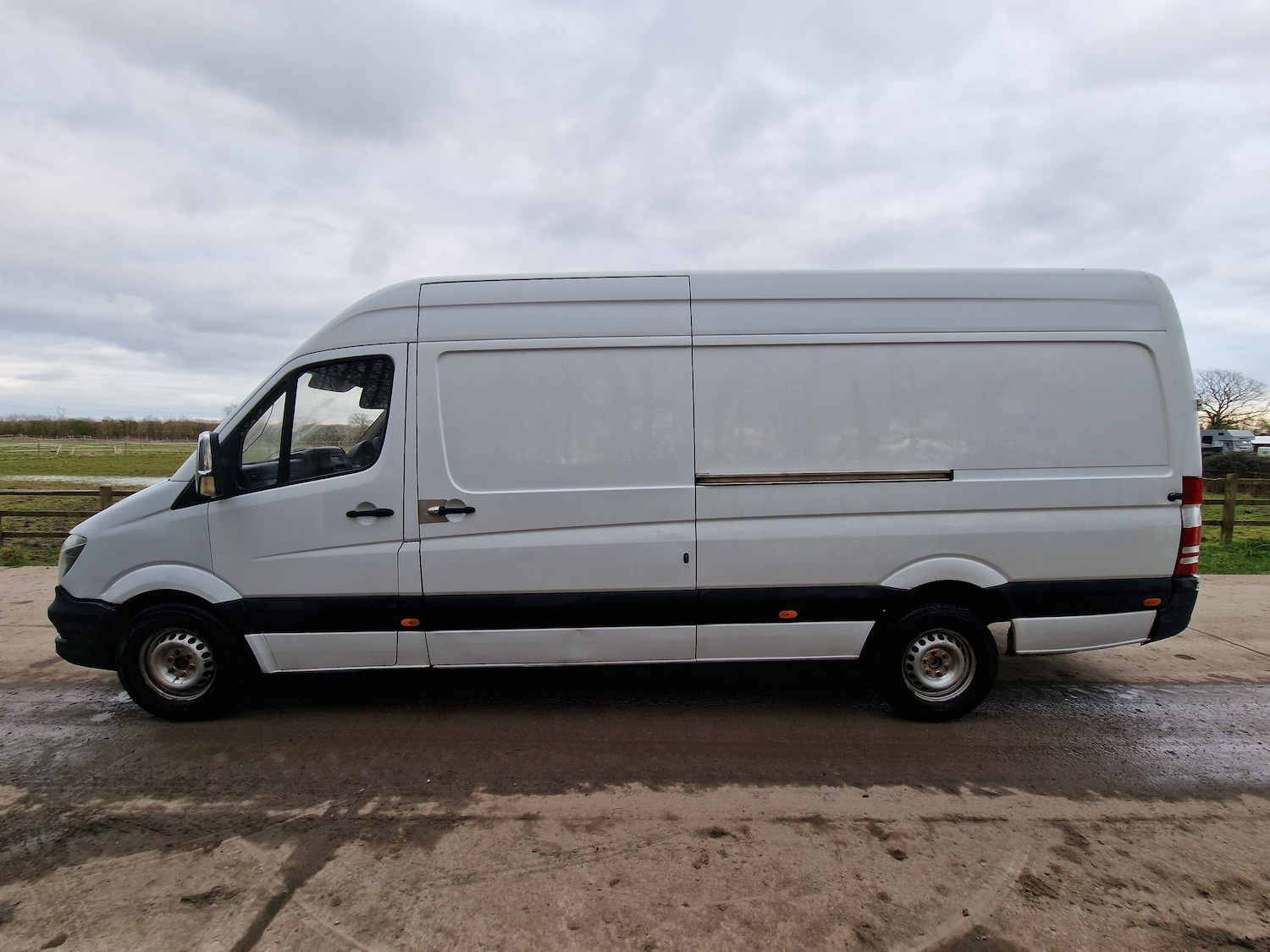 Used Mercedes-Benz Sprinter 2015 for sale - 77675762: Photo 10