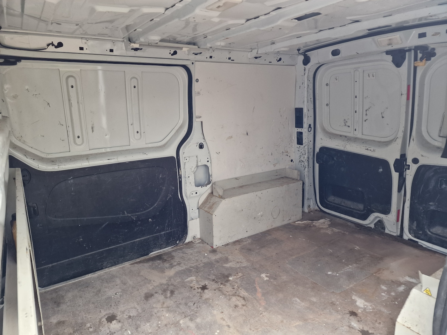 Used Vauxhall Vivaro 2016 for sale - 77631175: Photo 12