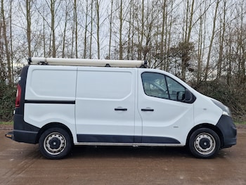 Used Vauxhall Vivaro 2016 for sale - 77631175: Photo
