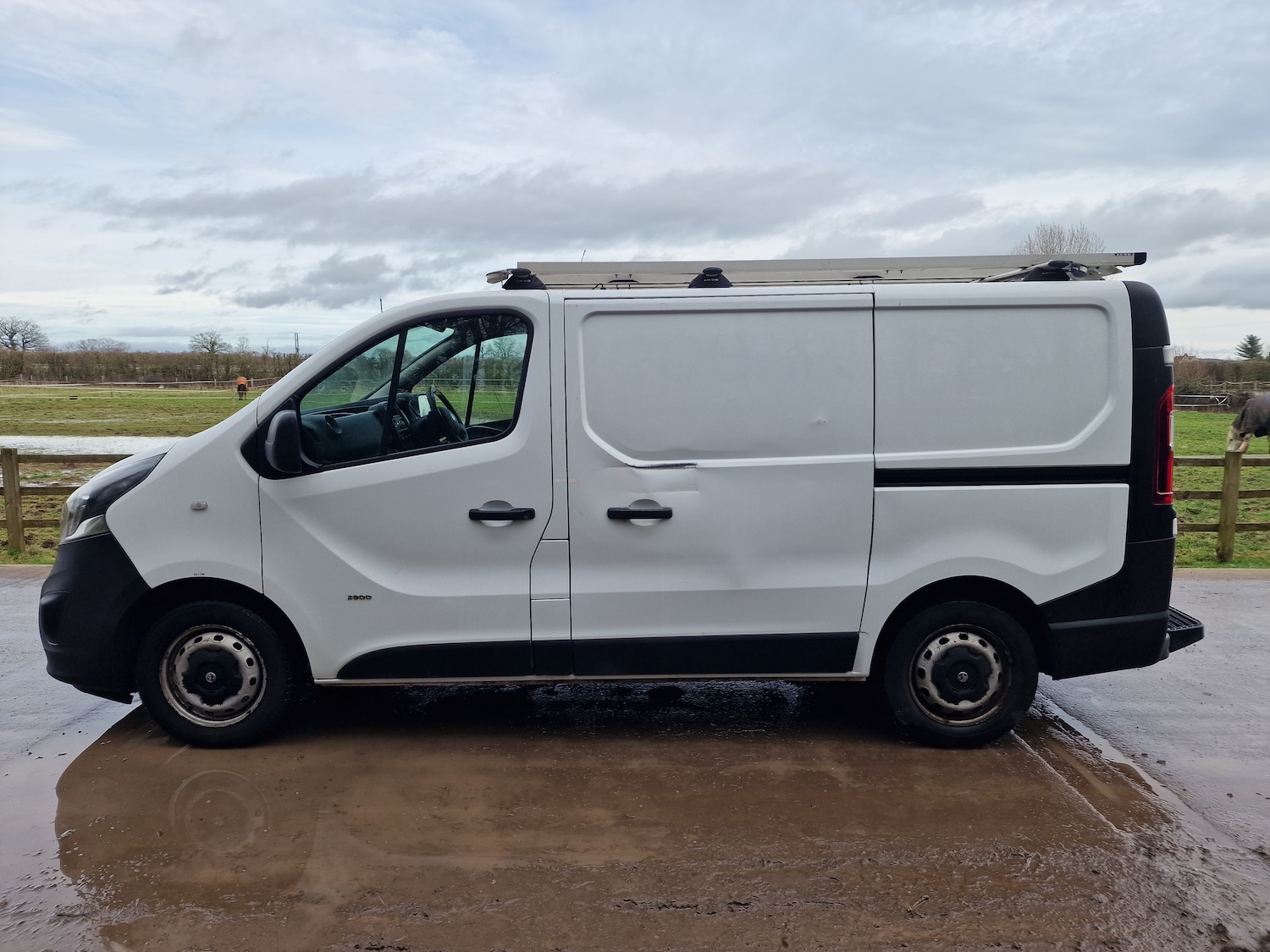 Used Vauxhall Vivaro 2016 for sale - 77631175: Photo 8