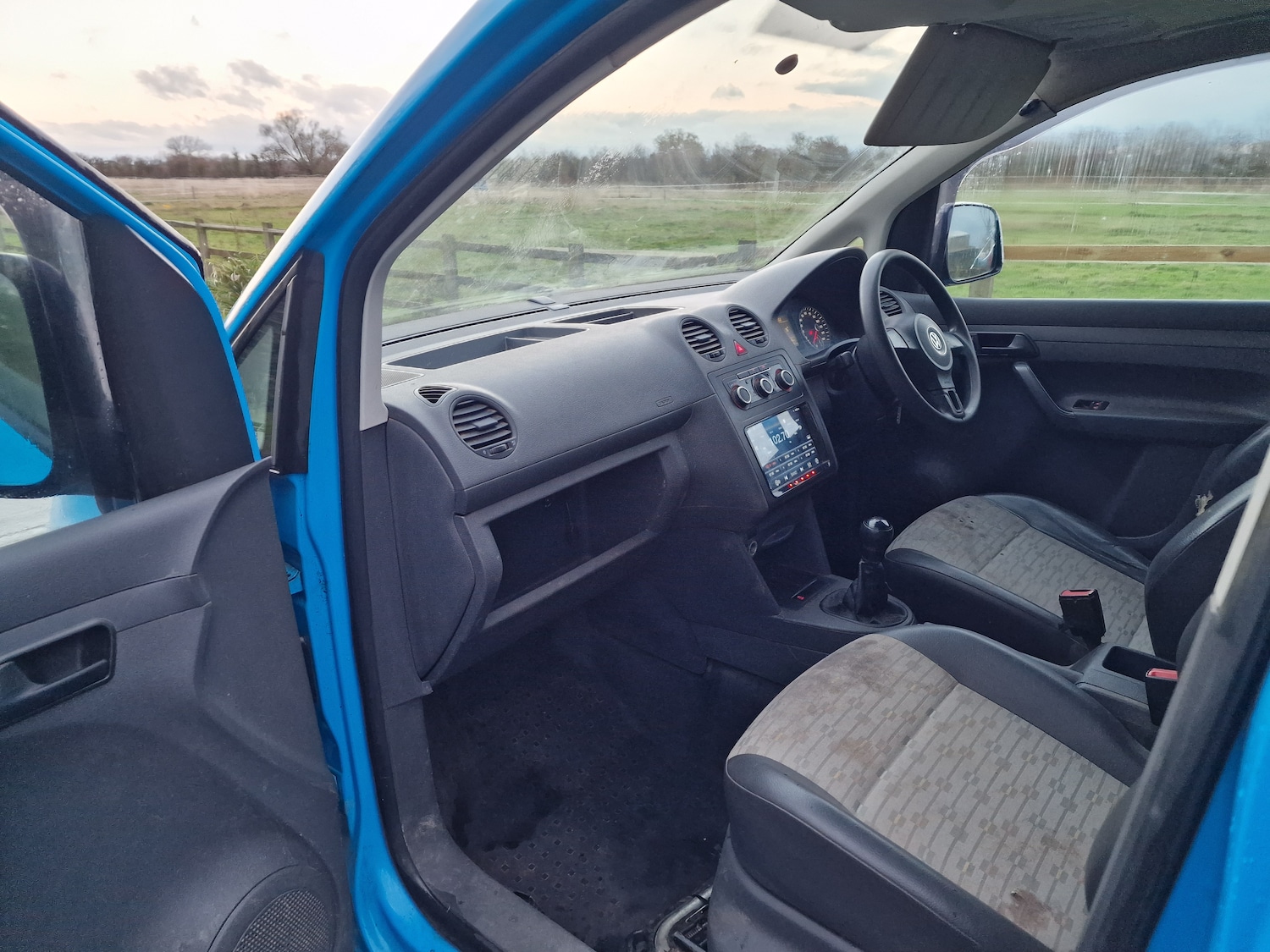 Used Volkswagen Caddy Maxi 2011 for sale - 76692883: Photo 10