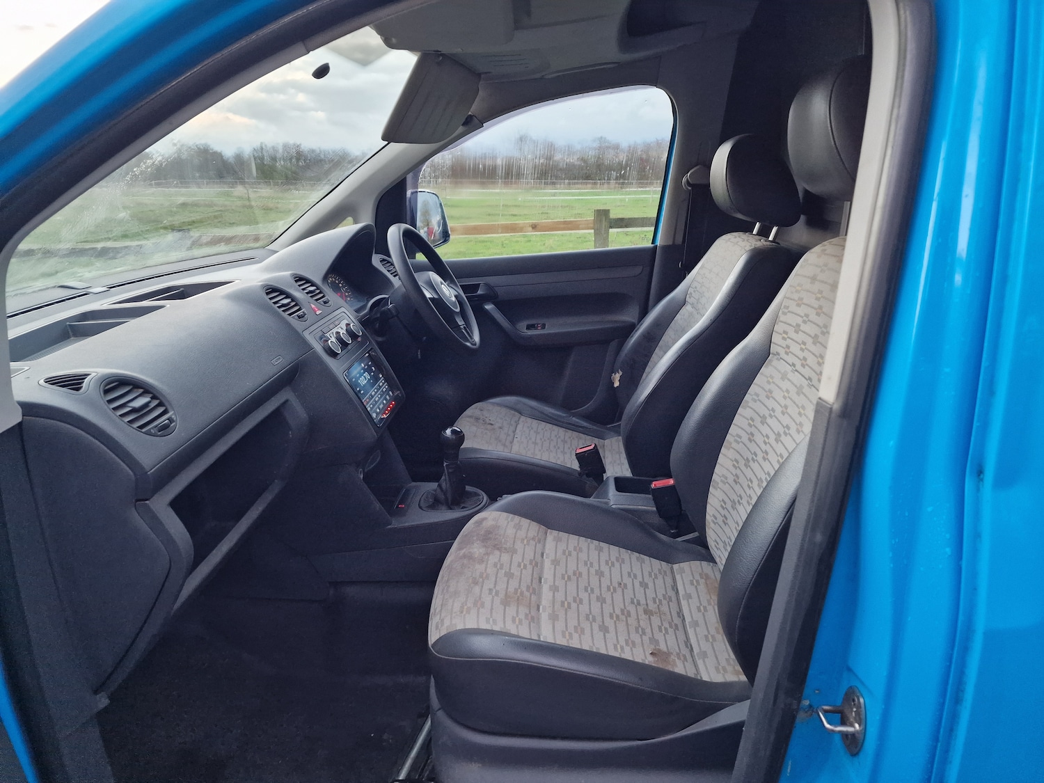 Used Volkswagen Caddy Maxi 2011 for sale - 76692883: Photo 14