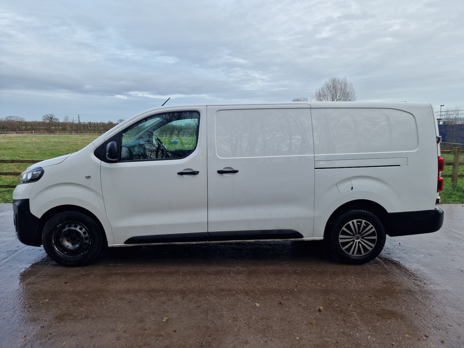 Used Vauxhall Vivaro 2020 for sale - 76864075: Photo 9