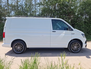 Used Volkswagen Transporter 2017 for sale - 78671672: Photo