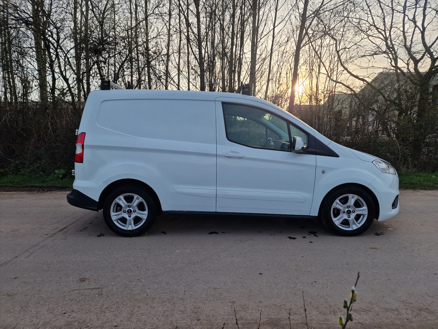 Used Ford Transit Courier 2022 for sale - 77968835: Photo 4