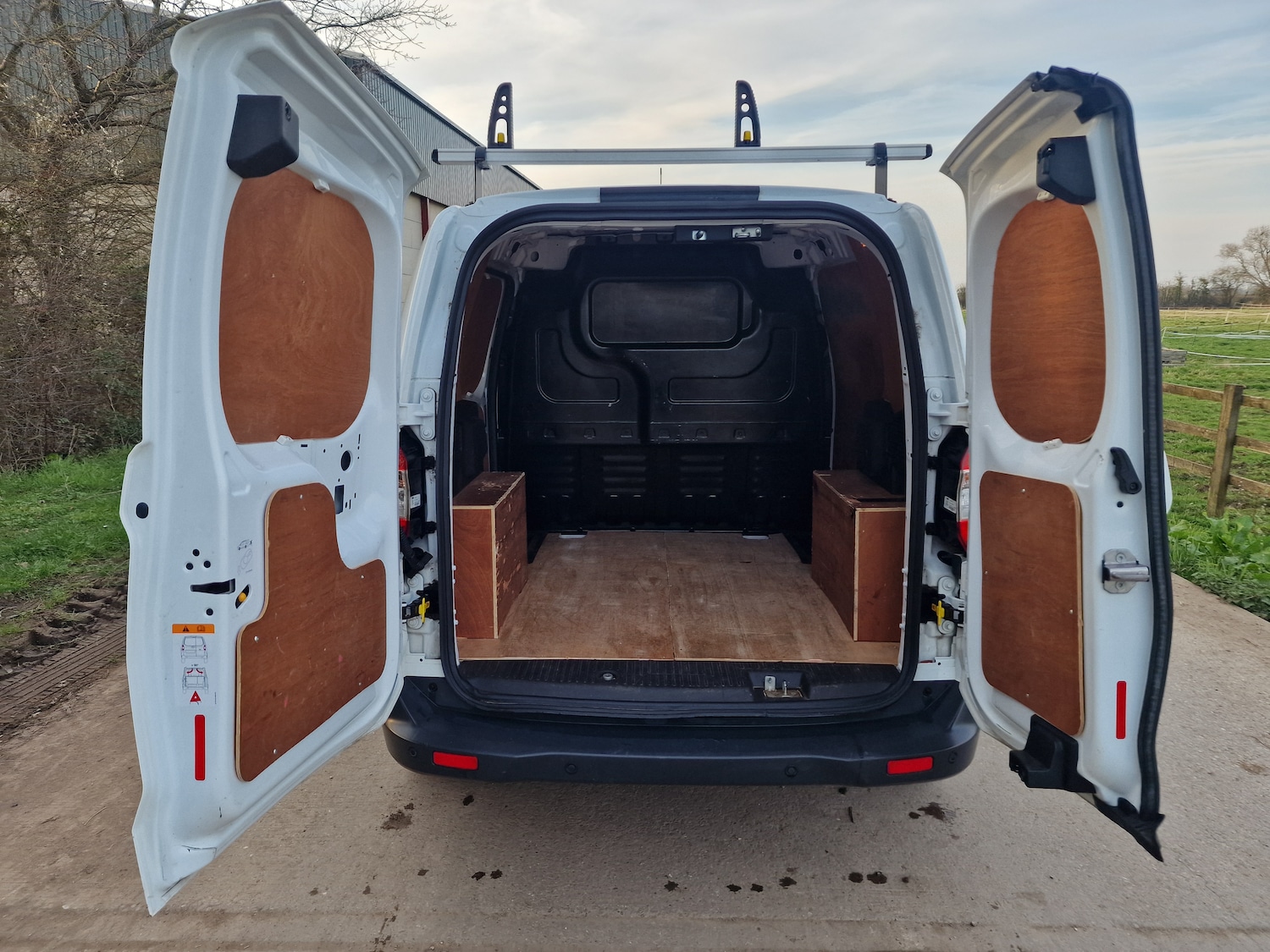 Used Ford Transit Courier 2022 for sale - 77968835: Photo 6