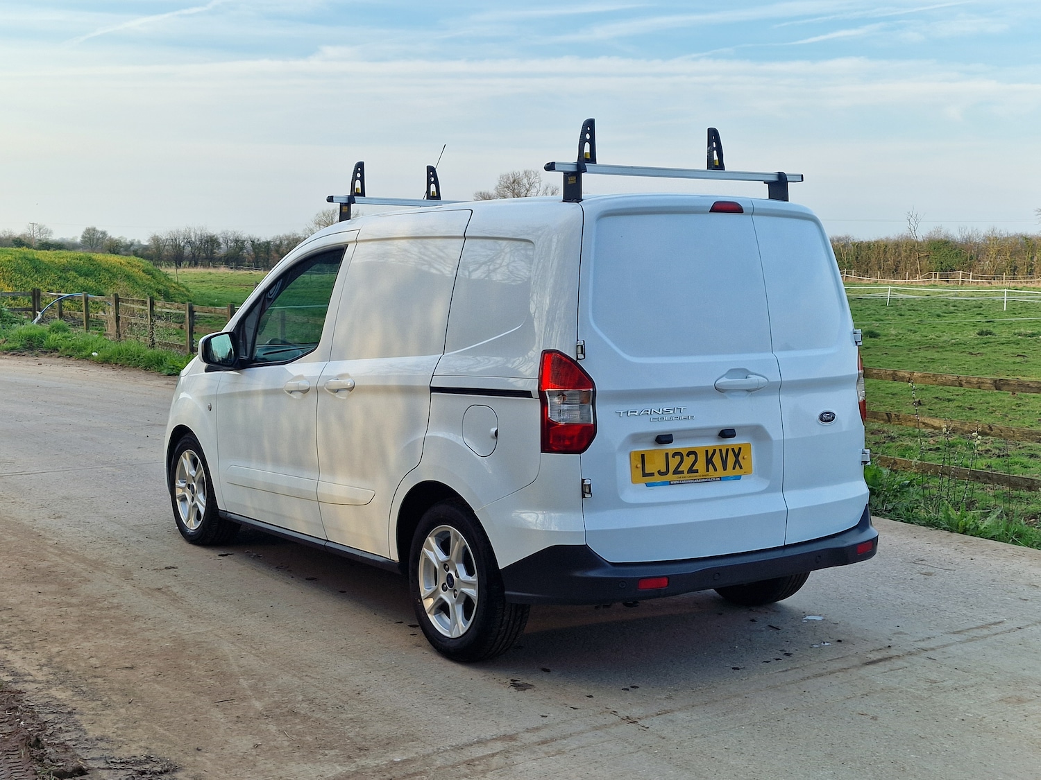 Used Ford Transit Courier 2022 for sale - 77968835: Photo 8