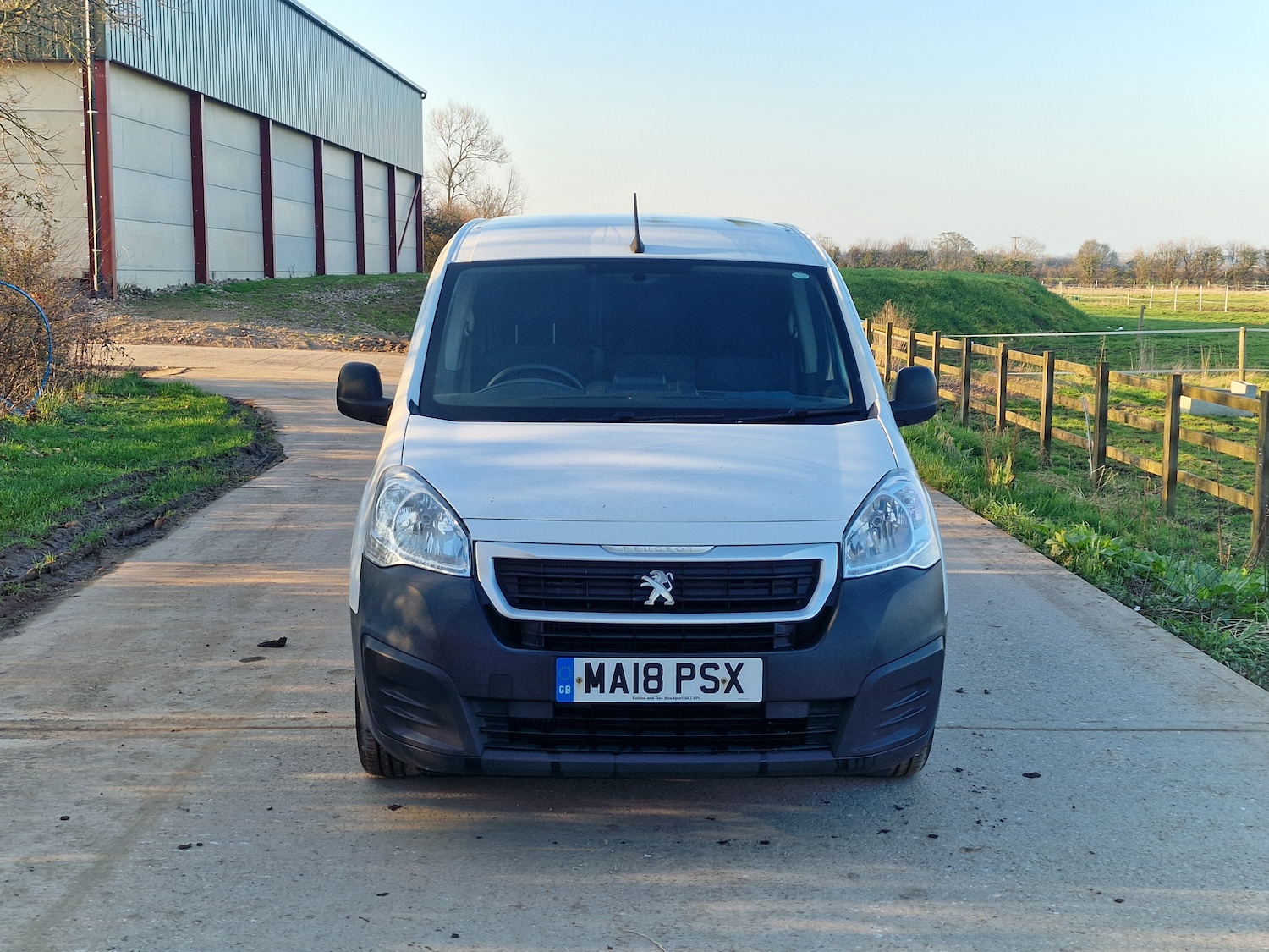 Used Peugeot Partner 2018 for sale - 77750253: Photo 2