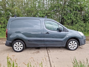 Used Citroen Berlingo 2017 for sale - 78640701: Photo
