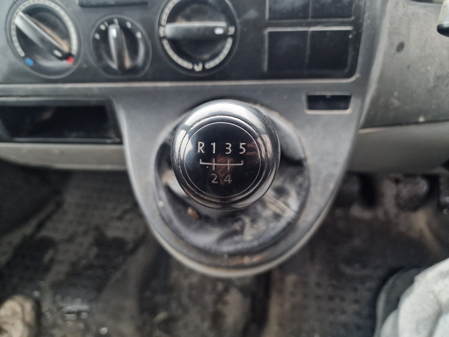 Used Volkswagen Transporter 2007 for sale - 77138508: Photo 12