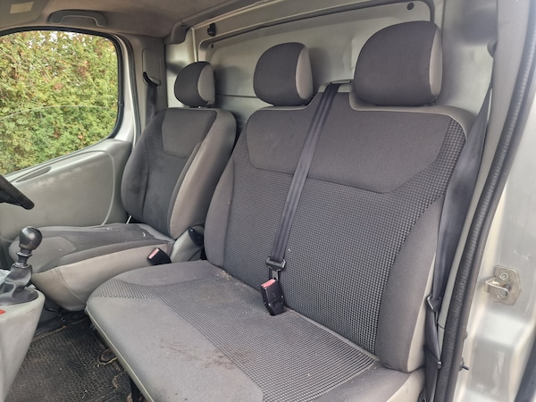 Used Vauxhall Vivaro 2010 for sale - 76322175: Photo 8