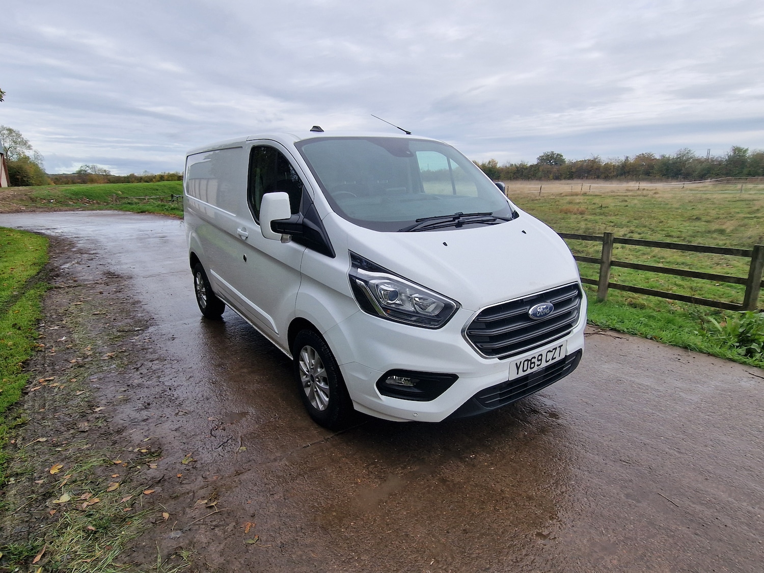 Used Ford Transit Custom 2020 for sale - 76355997: Photo 3
