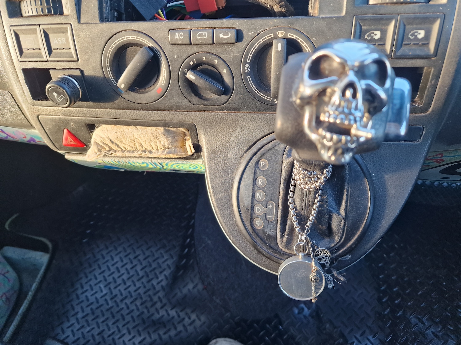 Used Volkswagen Transporter Shuttle 2005 for sale - 77172933: Photo 14