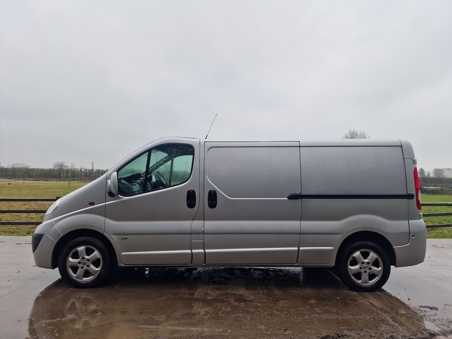 Used Vauxhall Vivaro 2013 for sale - 77529475: Photo 16
