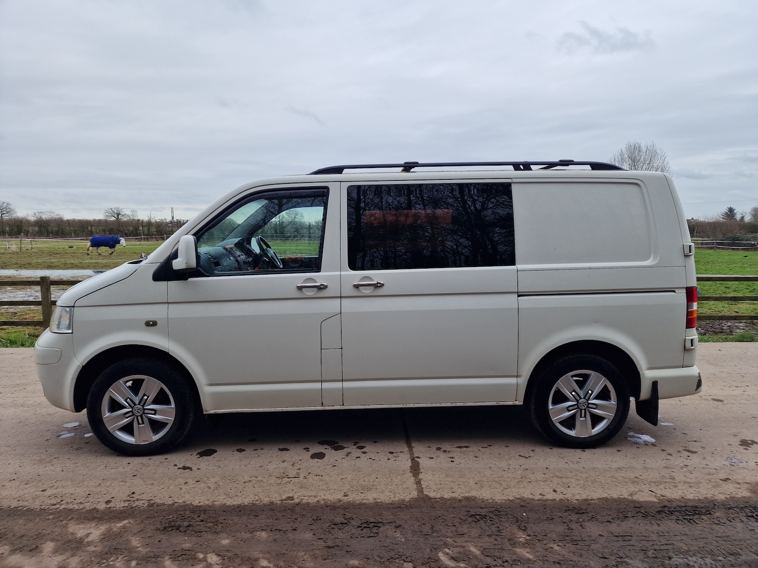 Used Volkswagen Transporter 2007 for sale - 77675759: Photo 9