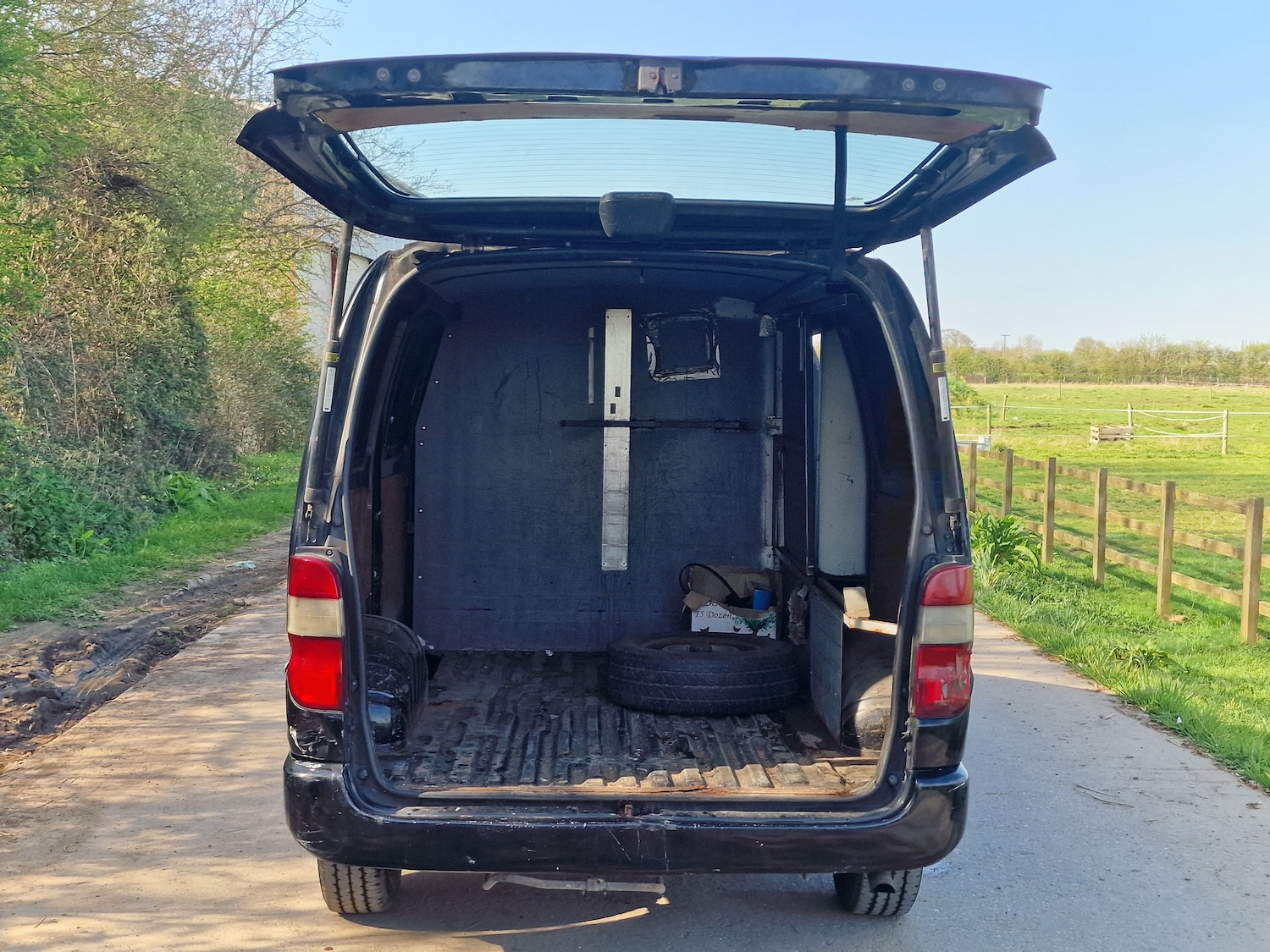 Used Toyota HiAce 2006 for sale - 78169017: Photo 13