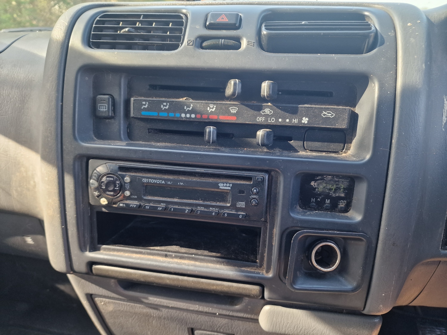 Used Toyota HiAce 2006 for sale - 78169017: Photo 20