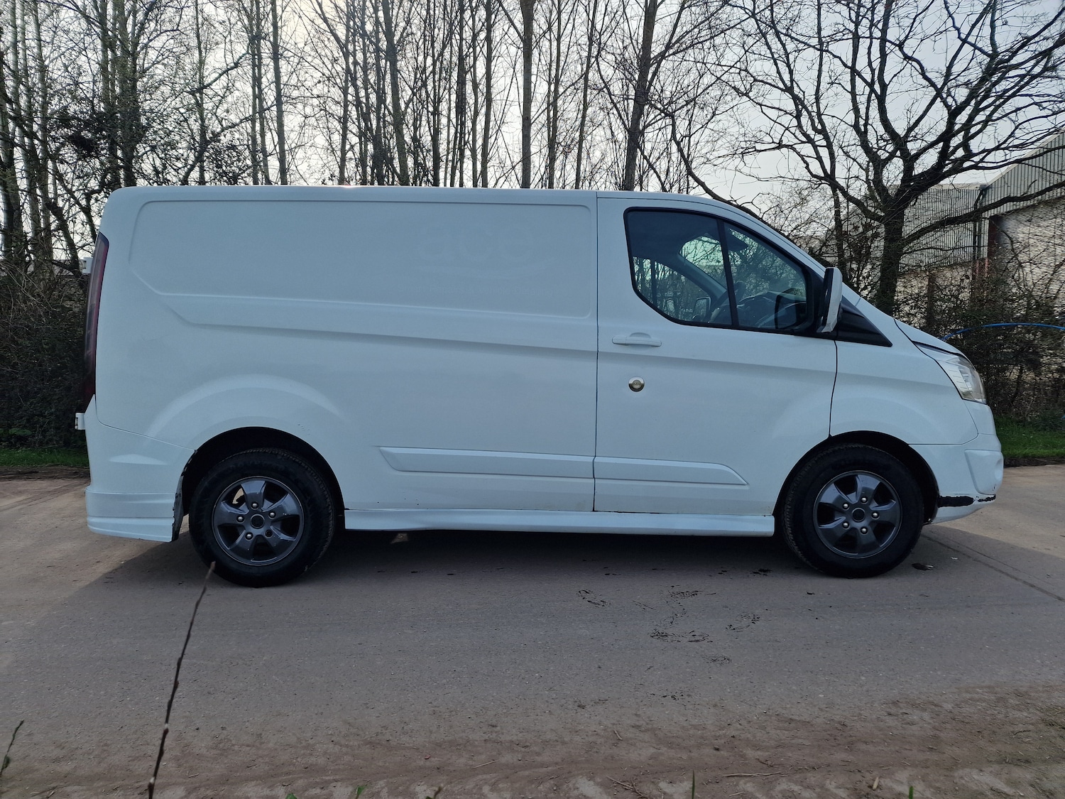 Used Ford Transit Custom 2017 for sale - 77988896: Photo 4