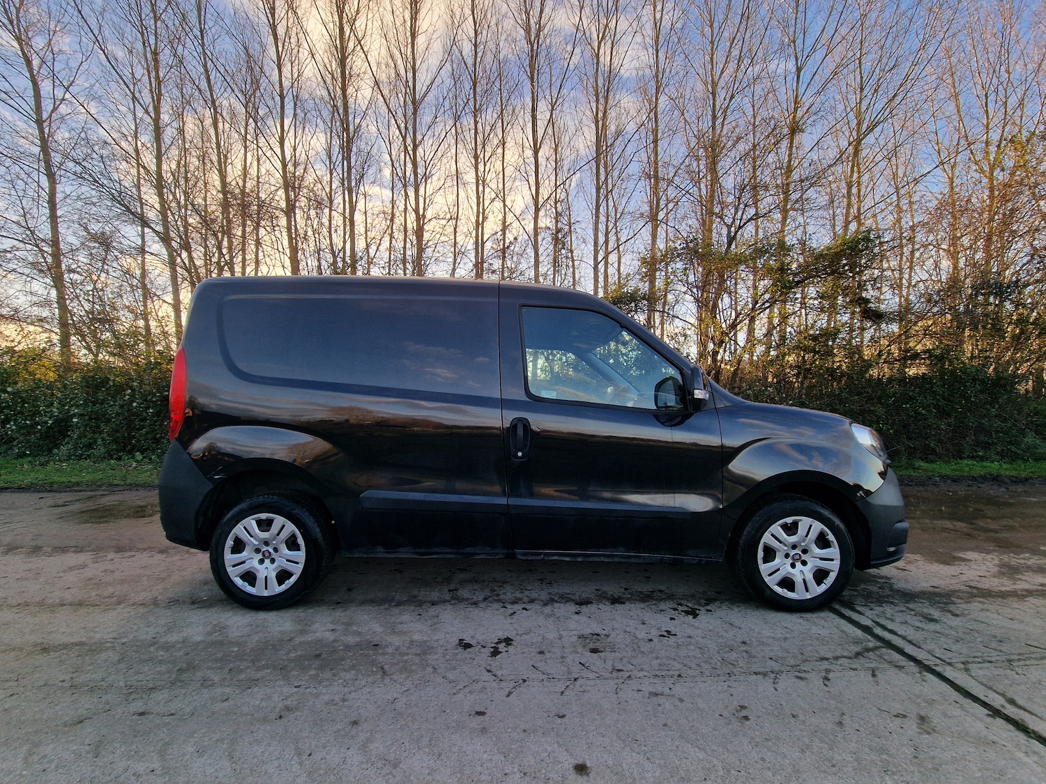 Used Fiat Doblo 2018 for sale - 76641196: Photo 2