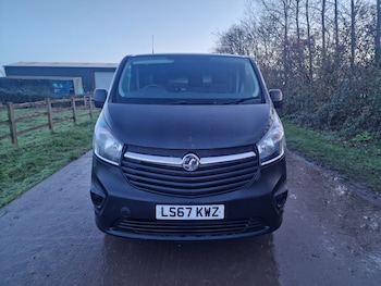 Used Vauxhall Vivaro 2017 for sale - 76808274: Photo