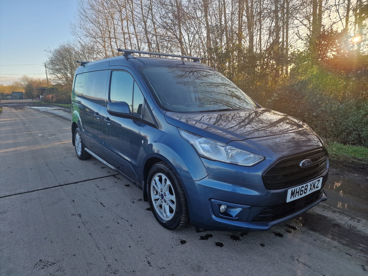 Used Ford Transit Connect 2019 for sale - 76641193: Photo 2