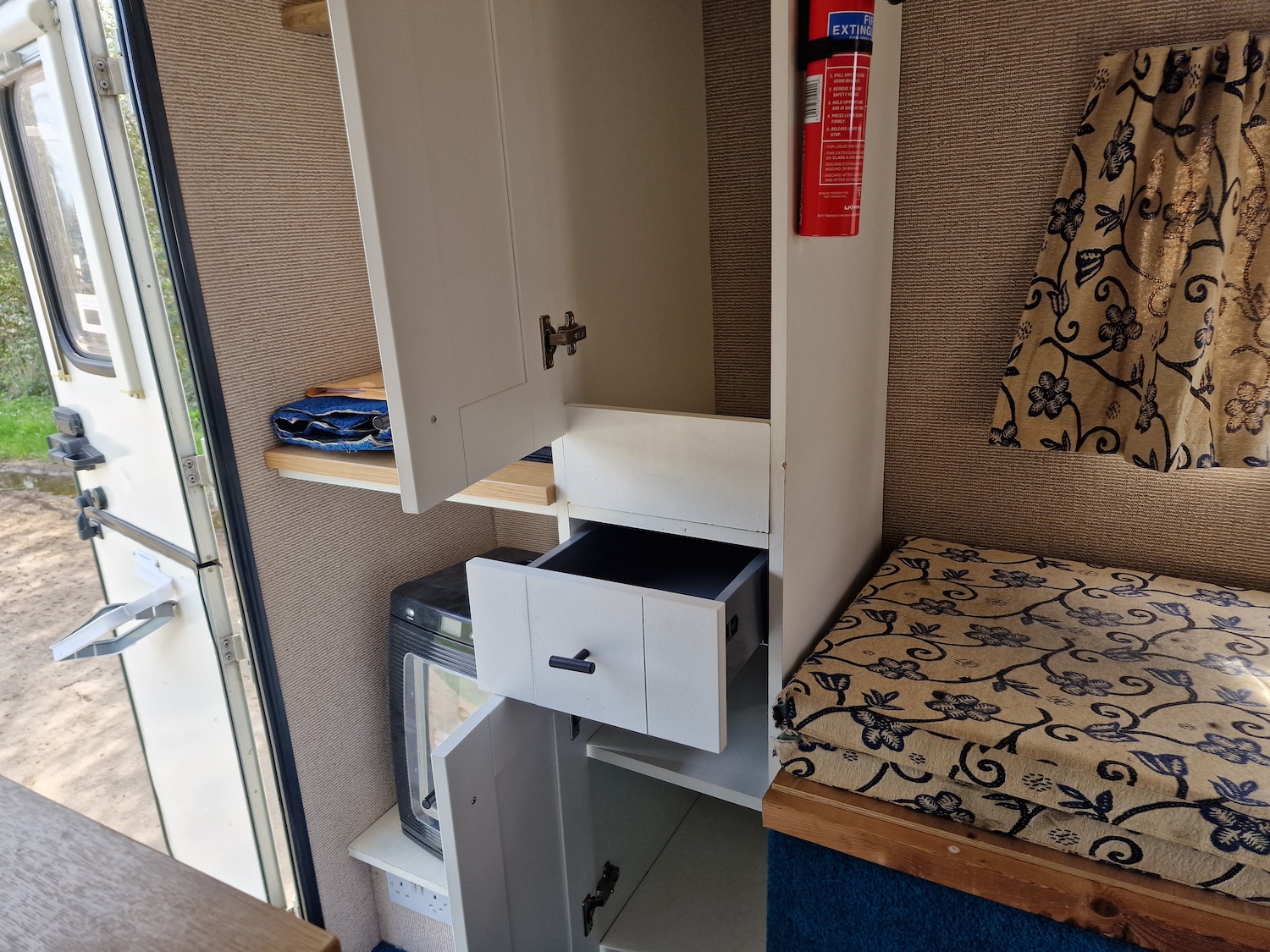 Used Bedford Camper 1989 for sale - 78106416: Photo 10