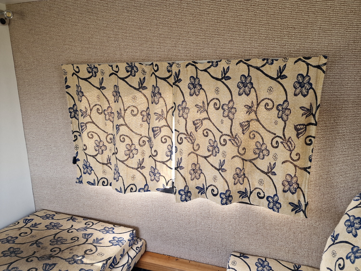 Used Bedford Camper 1989 for sale - 78106416: Photo 13