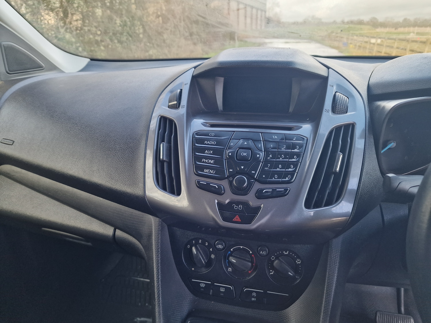 Used Ford Transit Connect 2017 for sale - 77420284: Photo 17