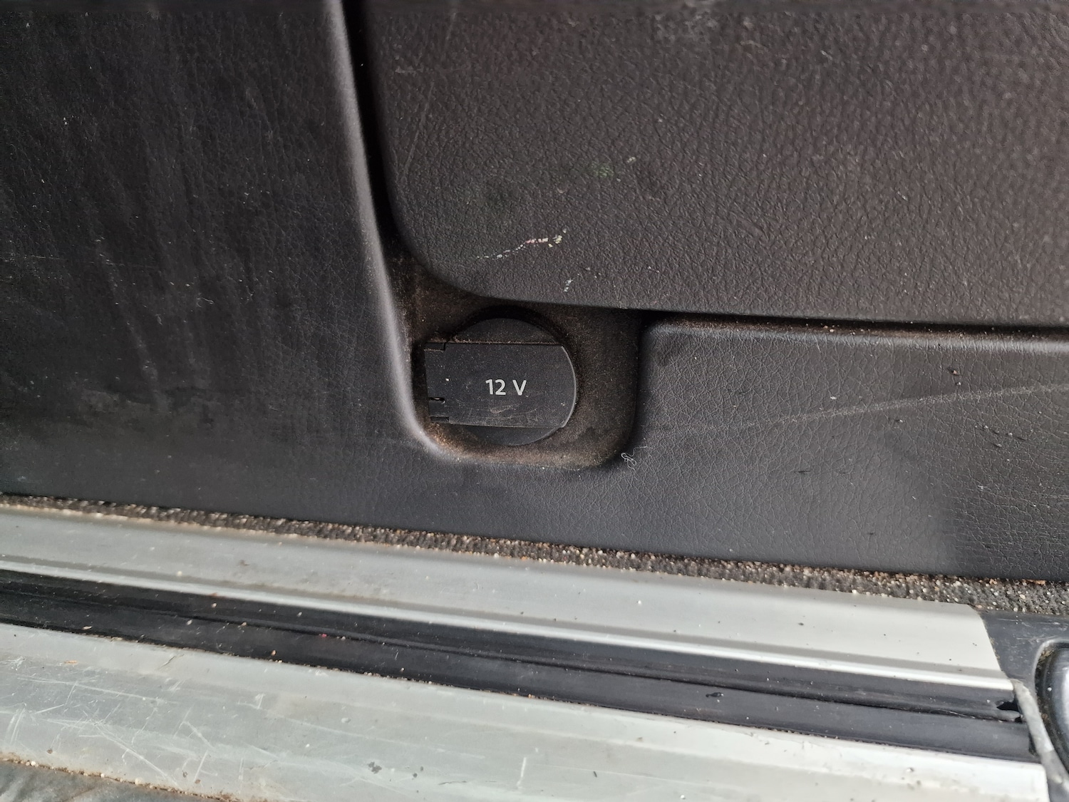 Used Volkswagen Caravelle 2012 for sale - 76692892: Photo 11