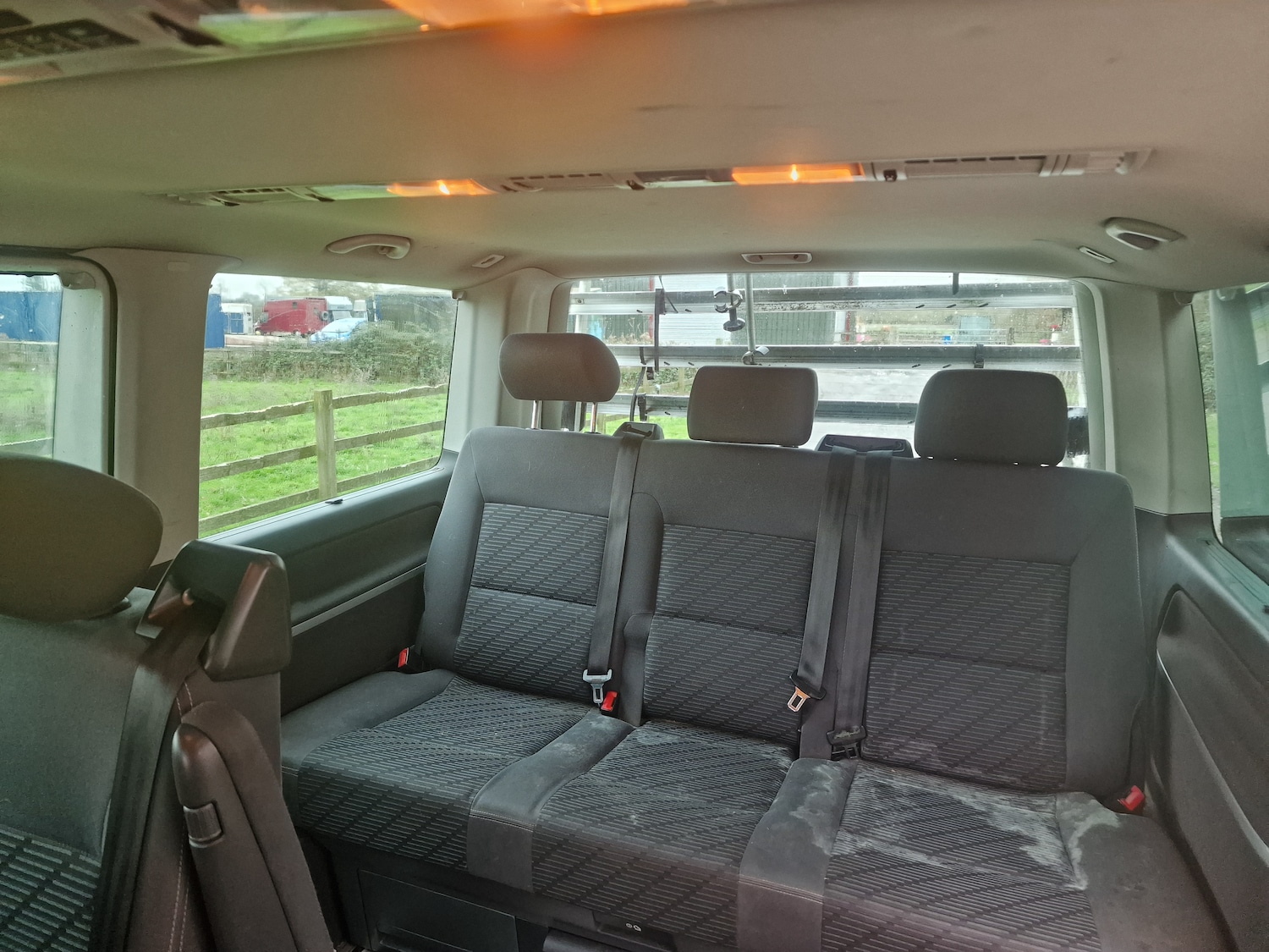 Used Volkswagen Caravelle 2012 for sale - 76692892: Photo 16