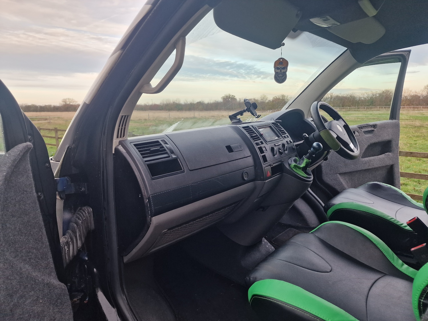 Used Volkswagen Transporter 2004 for sale - 76577346: Photo 25