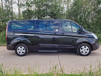 Used Ford Tourneo Custom 2015 for sale - 78802854: Photo