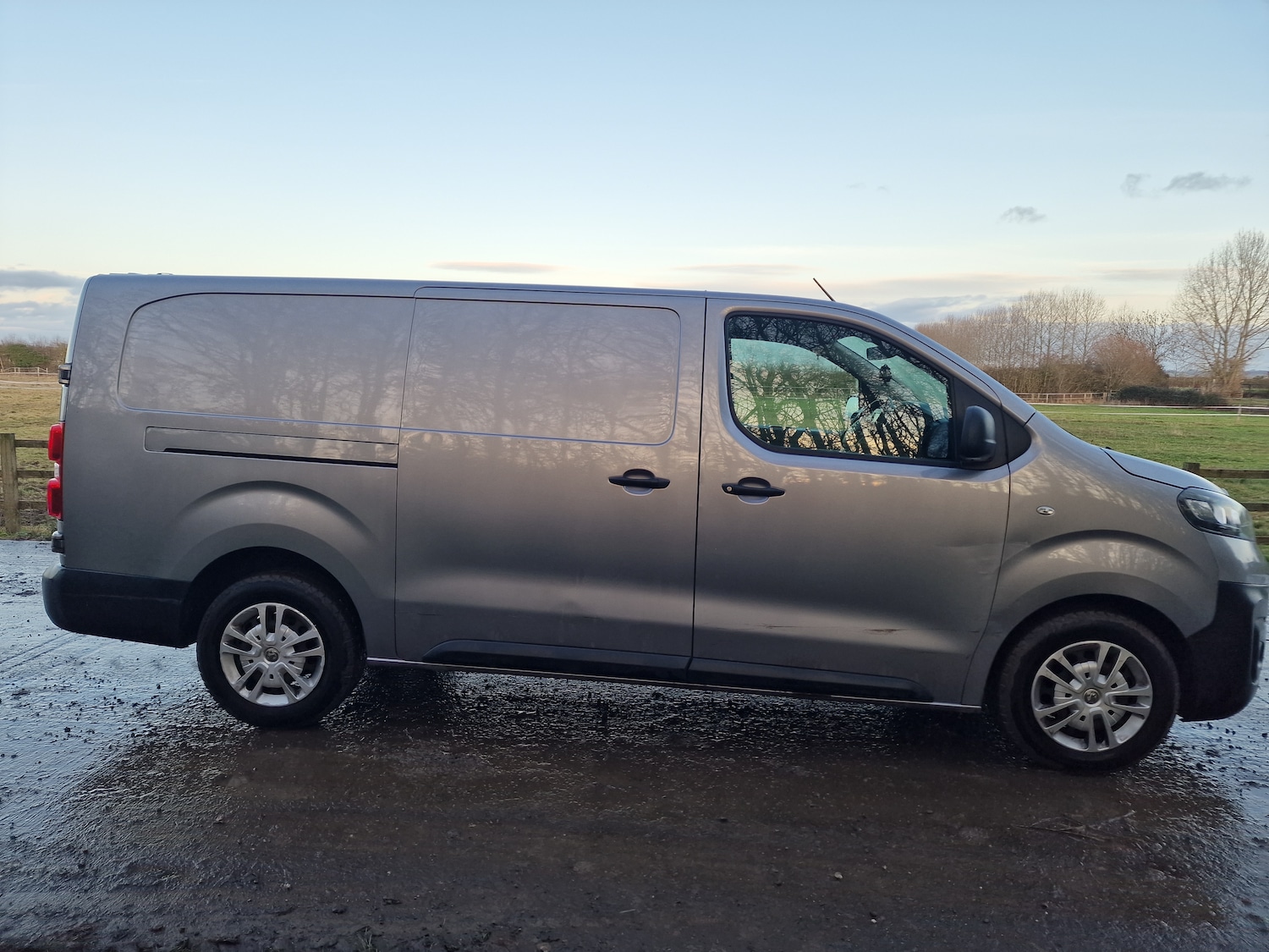 Used Vauxhall Vivaro 2019 for sale - 77138510: Photo 5