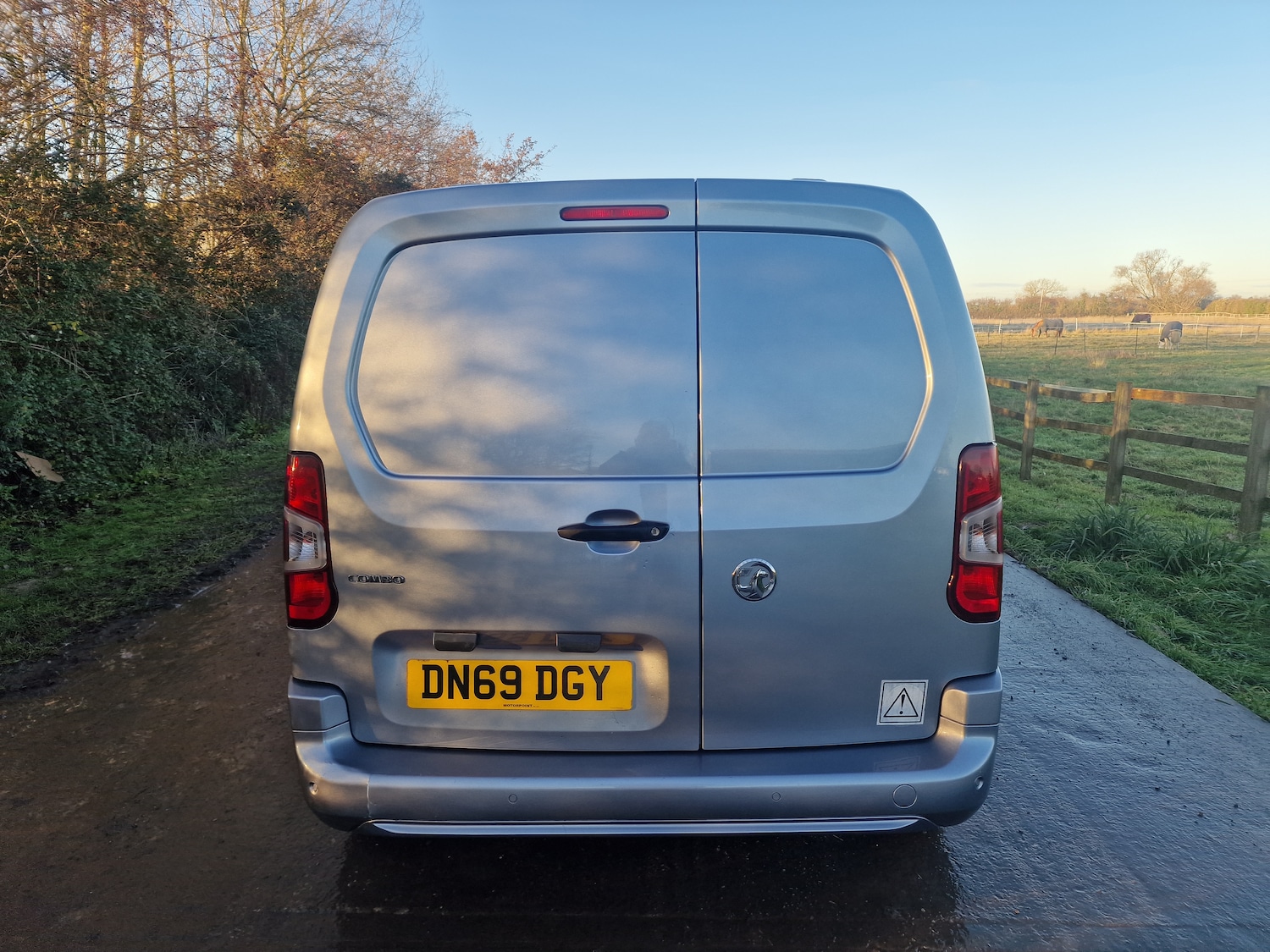 Used Vauxhall Combo 2019 for sale - 76808271: Photo 8