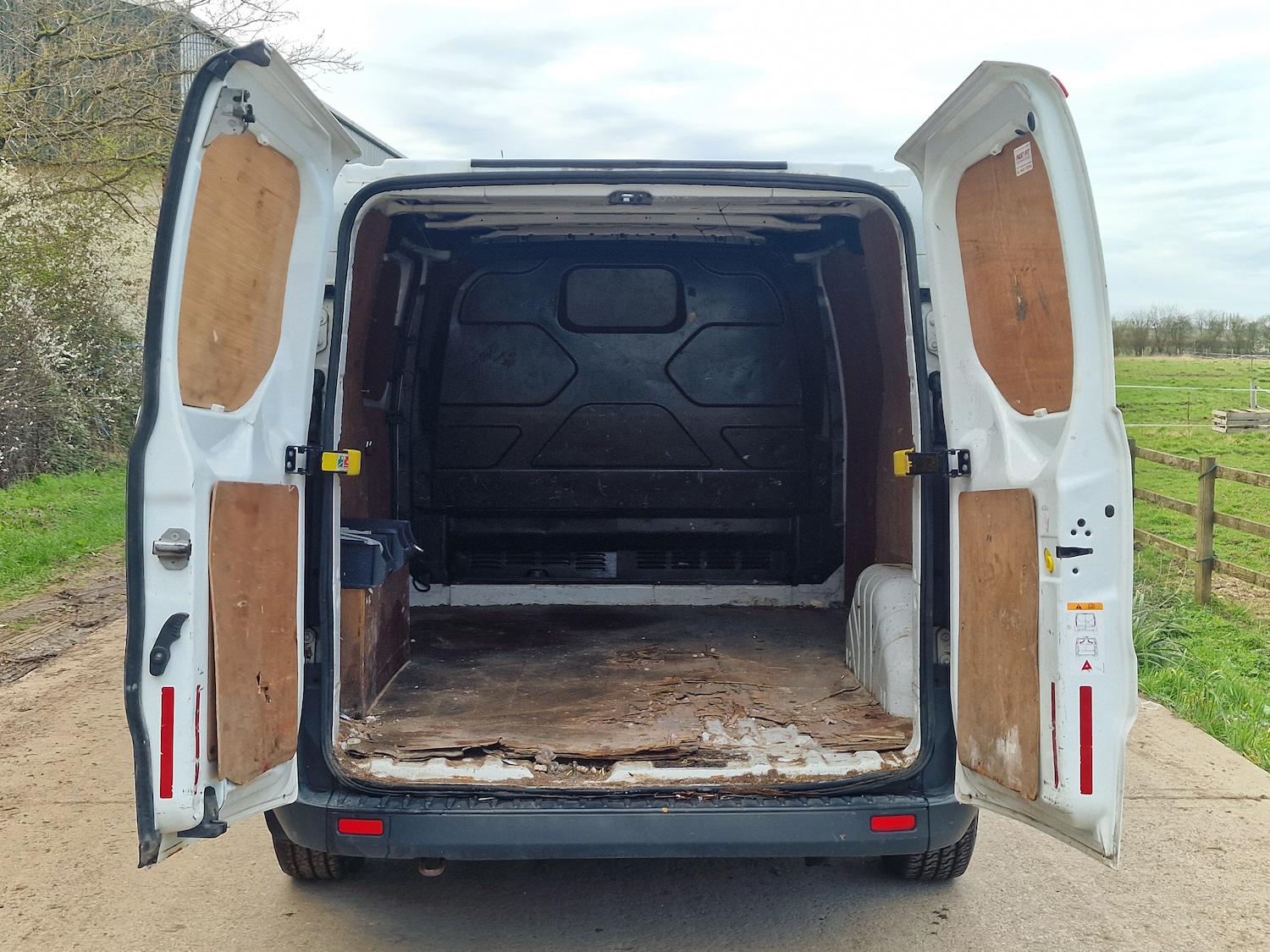 Used Ford Transit Custom 2014 for sale - 78040214: Photo 9