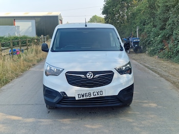 Used Vauxhall Combo 2019 for sale - 79275374: Photo