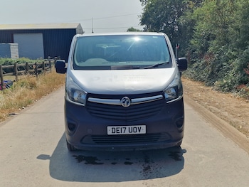 Used Vauxhall Vivaro 2017 for sale - 79275376: Photo