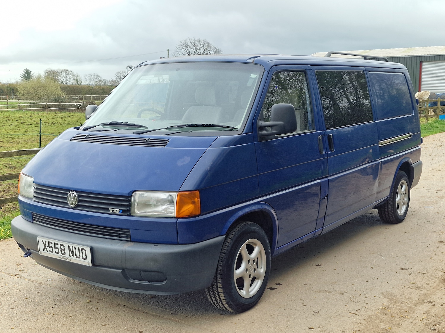 Used Volkswagen Transporter 2000 for sale - 78040215: Photo 2