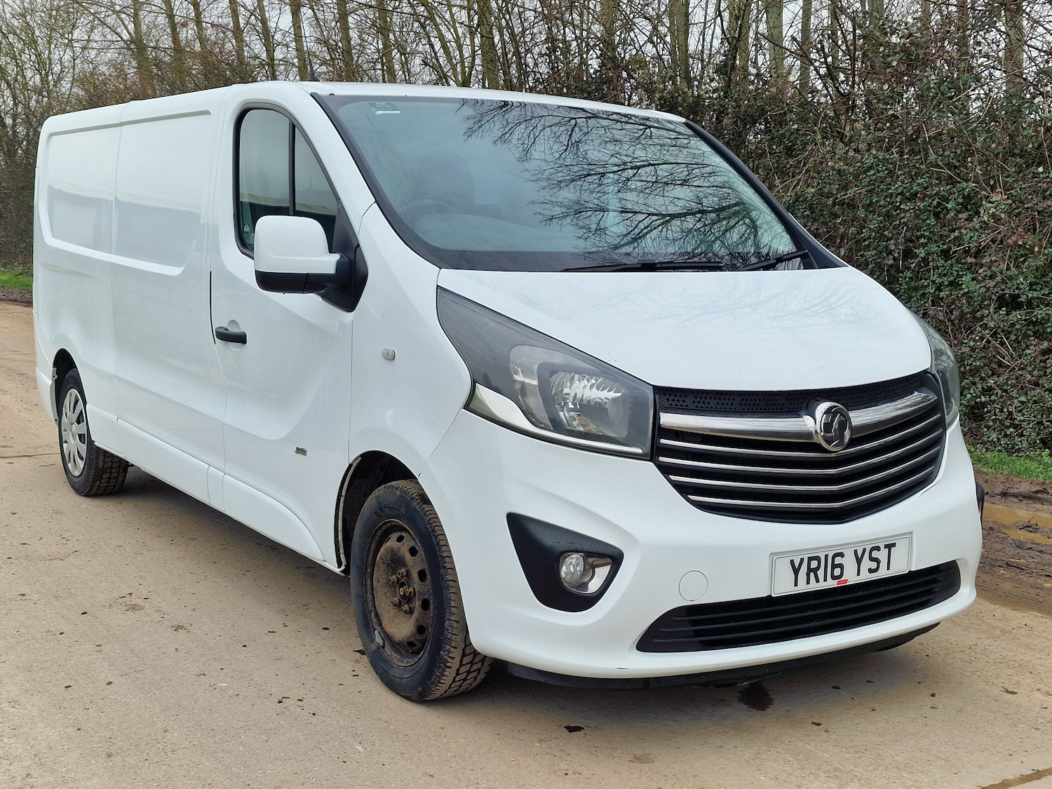 Used Vauxhall Vivaro 2016 for sale - 77592423: Photo 1