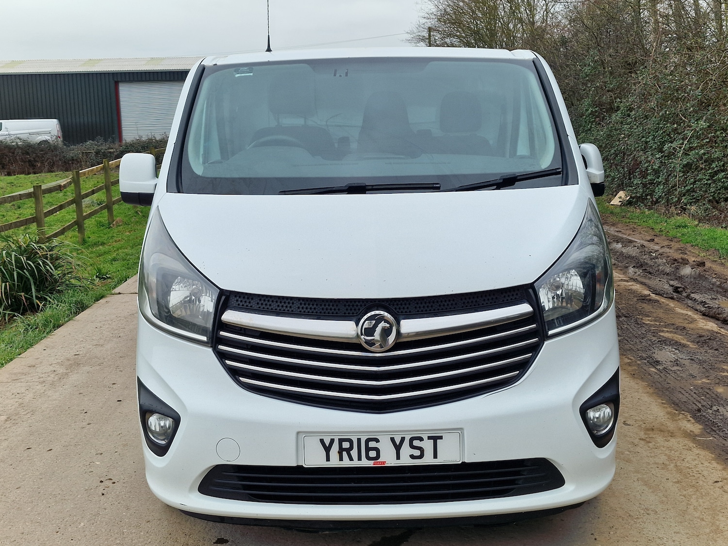 Used Vauxhall Vivaro 2016 for sale - 77592423: Photo 2