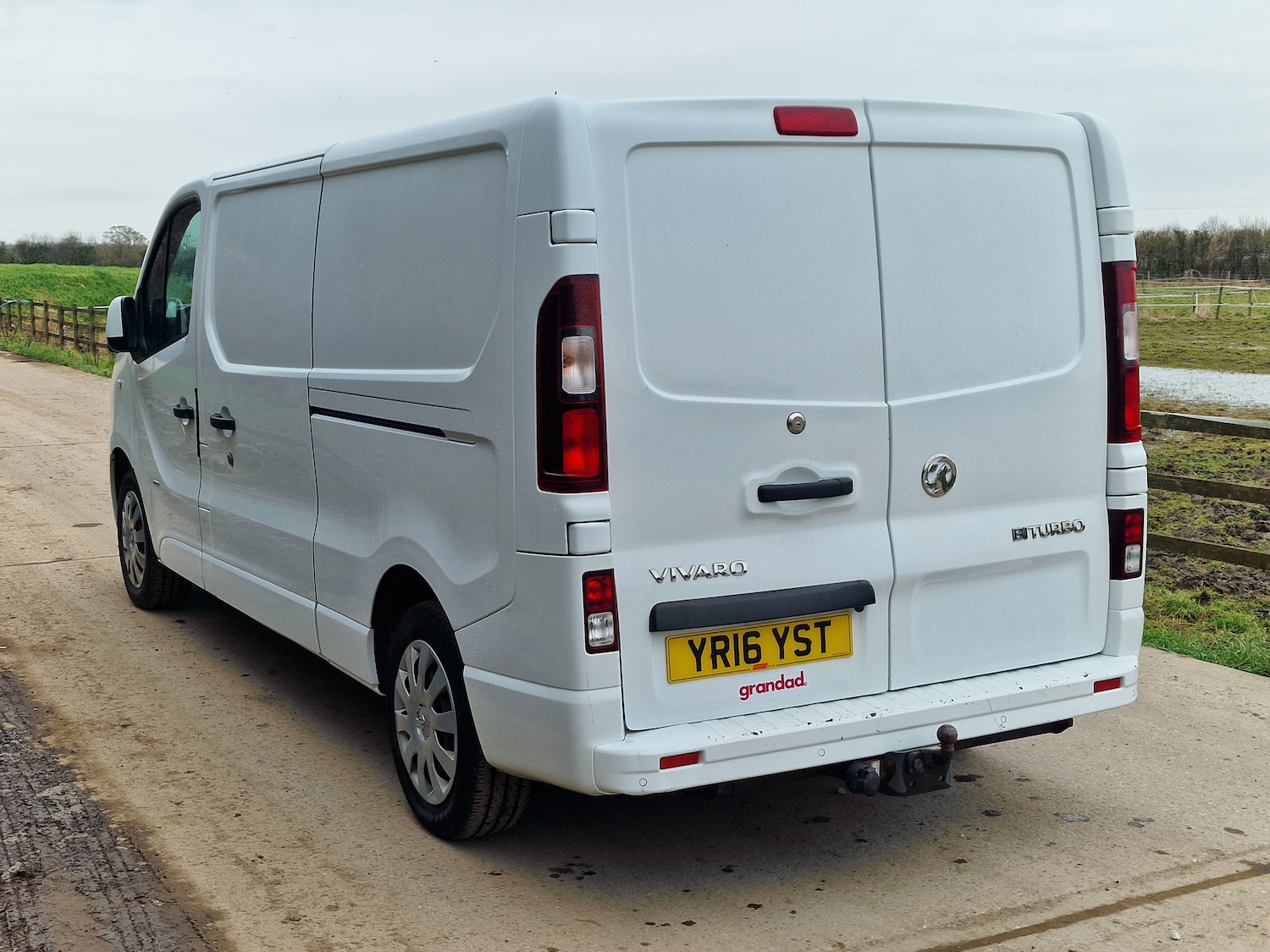 Used Vauxhall Vivaro 2016 for sale - 77592423: Photo 7