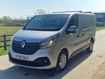 Renault Trafic feature image