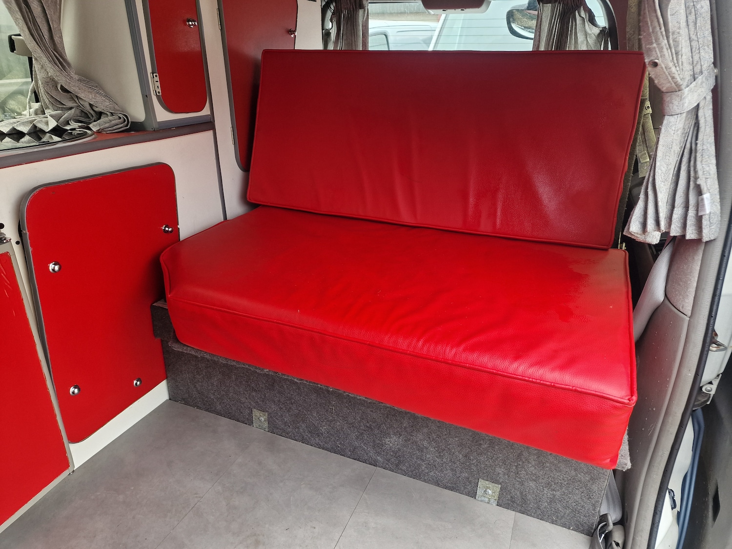 Used Nissan Elgrand 2010 for sale - 77878778: Photo 12