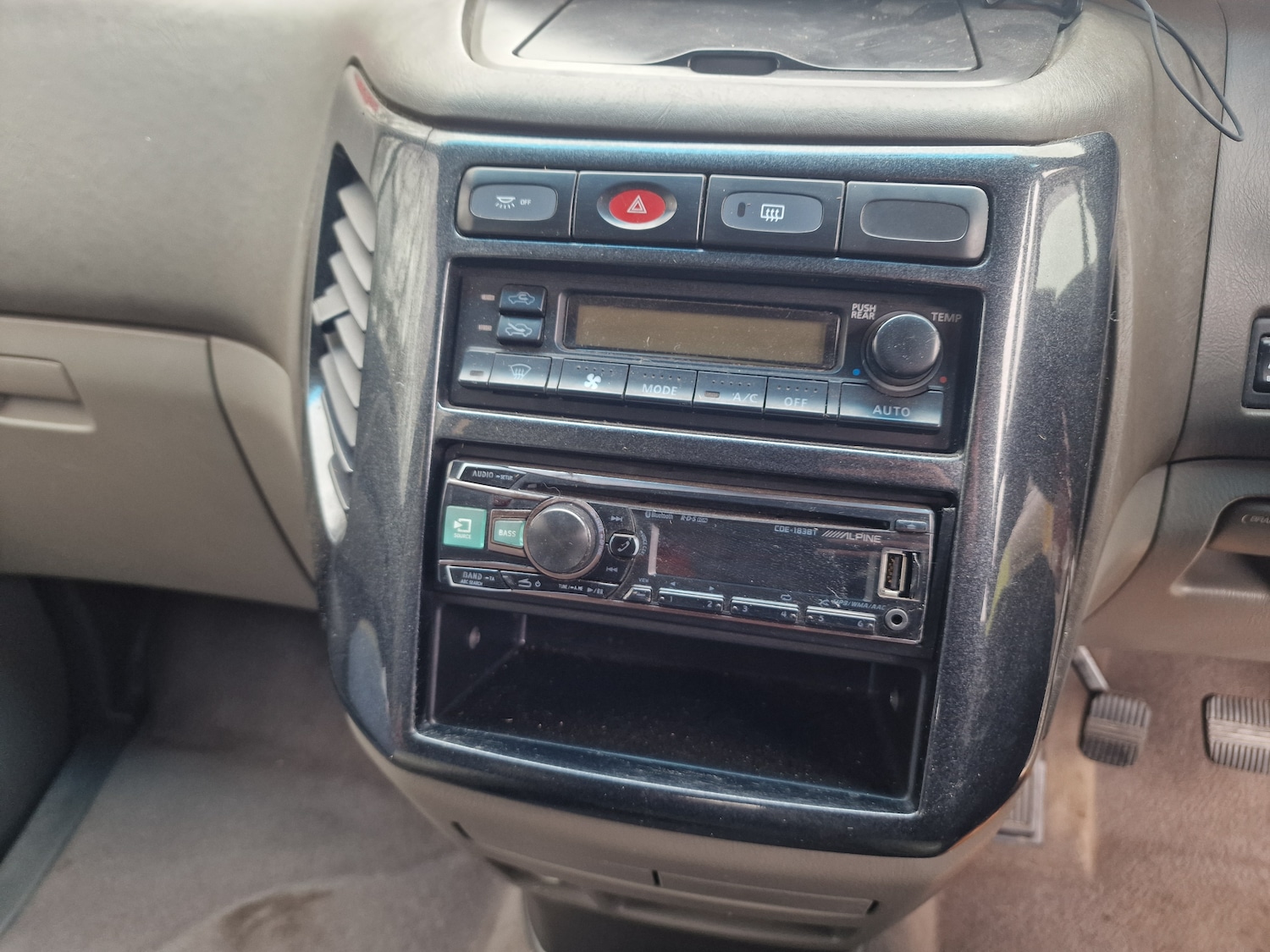 Used Nissan Elgrand 2010 for sale - 77878778: Photo 17